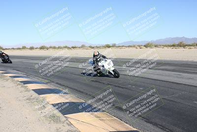 media/Dec-01-2025-Moto Forza (Mon) [[2daa91e15f]]/2-Intermediate Group/Session 4 (Turn 10 Inside)/